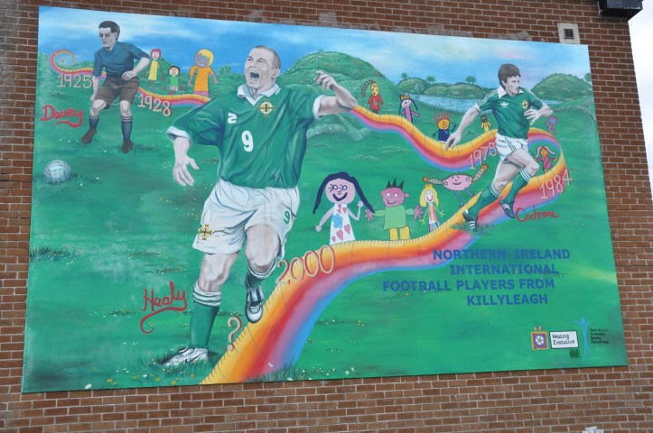 Killyleagh mural footballers