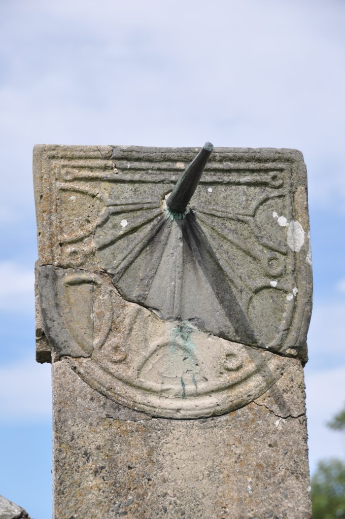 Nendrum sundial