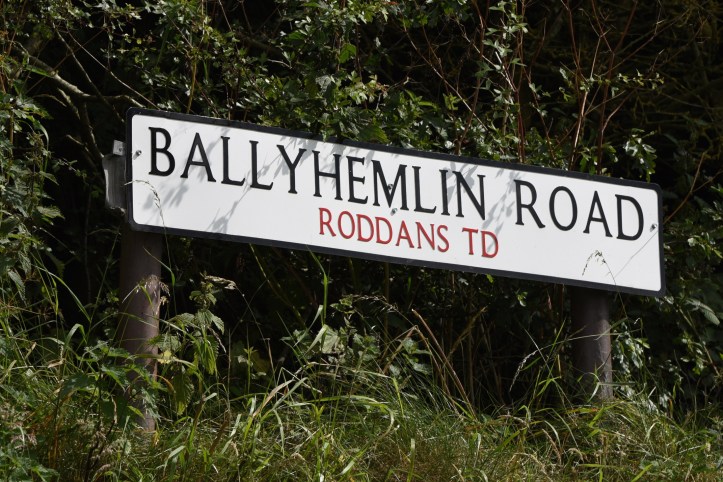 ballyhemlin-road-sign