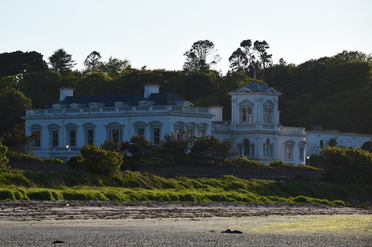drumfad-bay-building